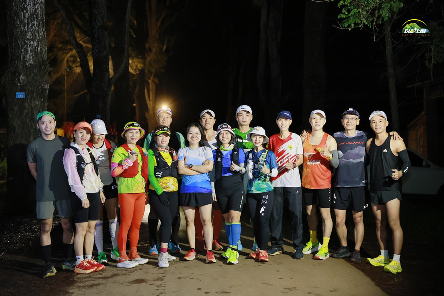 Runners participate in a test run of the Gia Lai City Trail – Giấc mơ đại ngàn 2025 route. Photo provided by the Organizing Committee download-21.jpg