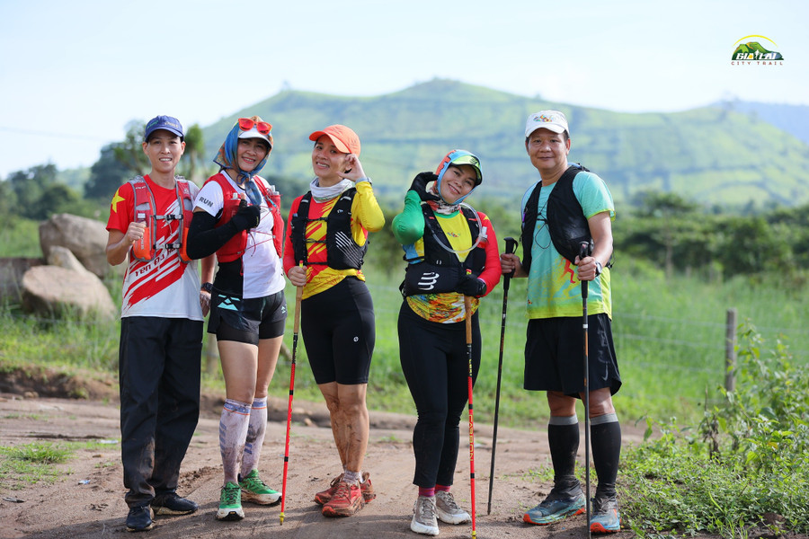 Runners ready to conquer the course download-1-7266.jpg