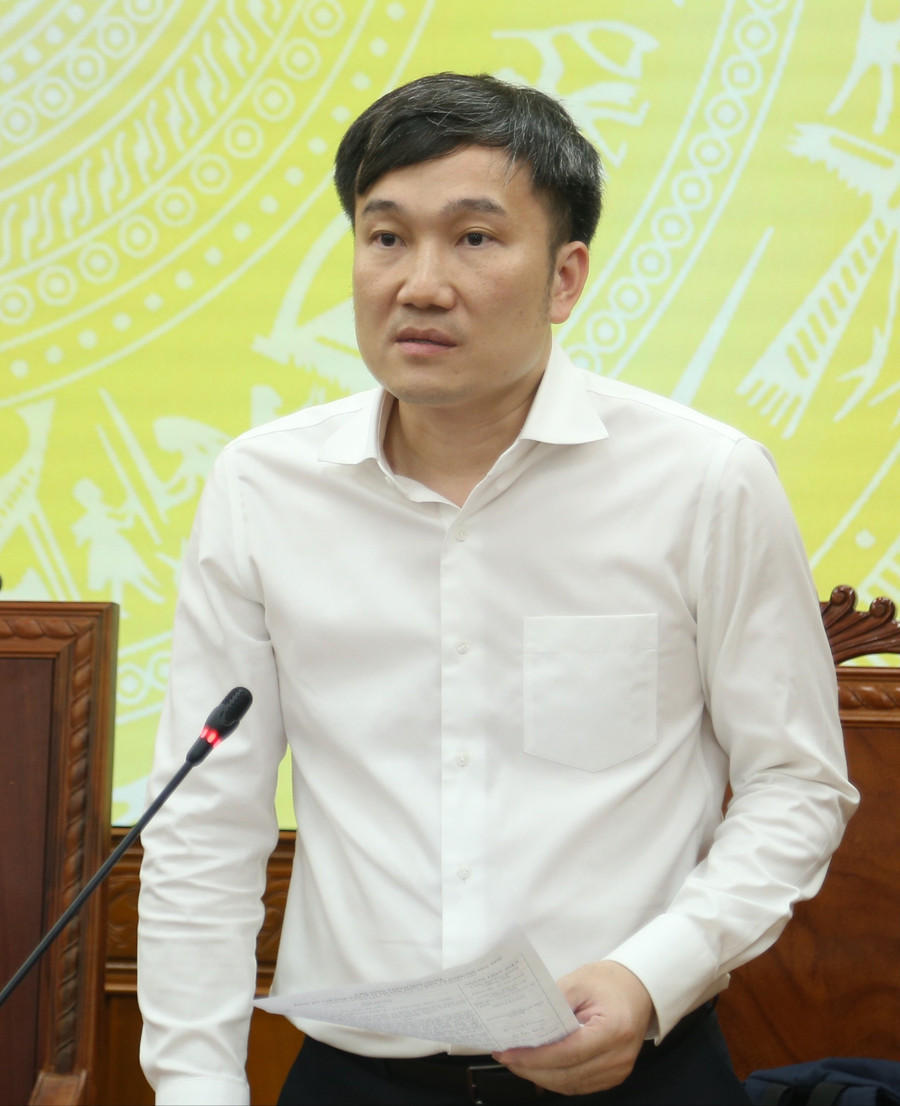 During the discussion, Vice Chairman of the Provincial People’s Committee Nguyễn Tuấn Anh emphasized that coordination between communes, wards, and departments must be conducted at the right locations and within the correct authority; responses must be timely to promptly resolve difficulties and obstacles. Photo: H.P