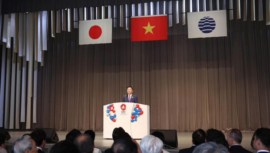 Deputy Prime Minister Lê Thành Long delivers the opening remarks at Vietnam National Day at EXPO 2025. Photo: VGP/Đức Tuân z69920182211538e84b7ec9dae8c19f6079aee85840bf7-1757385780409497837631.jpg