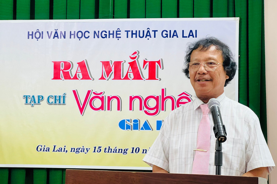 Writer and journalist Trần Quang Khanh appointed as Editor-in-Chief of Gia Lai Arts and Literature Magazine. Photo: M.N nha-van-nha-bao-tran-quang-khanh-giu-chuc-tong-bien-tap-tap-chi-van-nghe-gia-lai.jpg