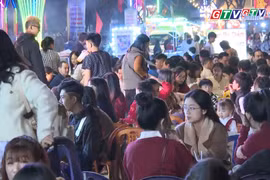 Chợ Nhỏ Night Street: A New Destination in the Heart of the Mountain Town