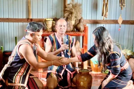 Pleiku Ward revives the traditional Jrai engagement ceremony in Ơp Village.