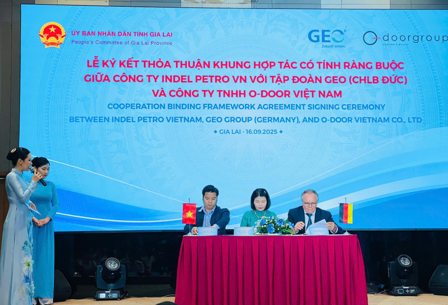 INDEL Petro Vietnam Co., Ltd., O-DOOR Vietnam Co., Ltd., and GEO Group sign a binding cooperation framework agreement. Photo: T.D gen-h-z7018129498195-503916a5743b9d5af476e69d855e604e.jpg