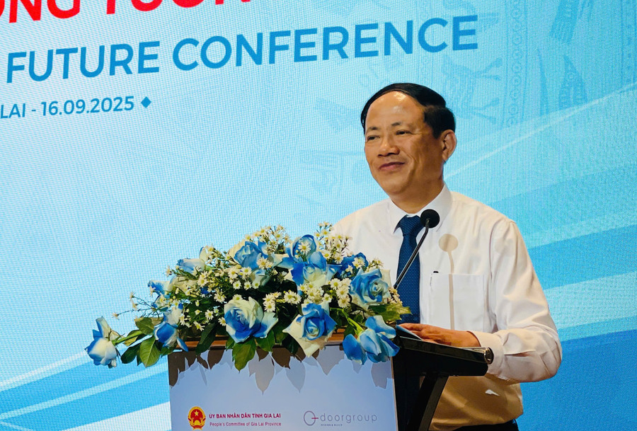 Chairman of the Gia Lai Provincial People’s Committee, Phạm Anh Tuấn, speaks at the seminar. Photo: T.D gen-h-z7018093156893-ca961b8512ae2200abdbd8211f6650ba.jpg
