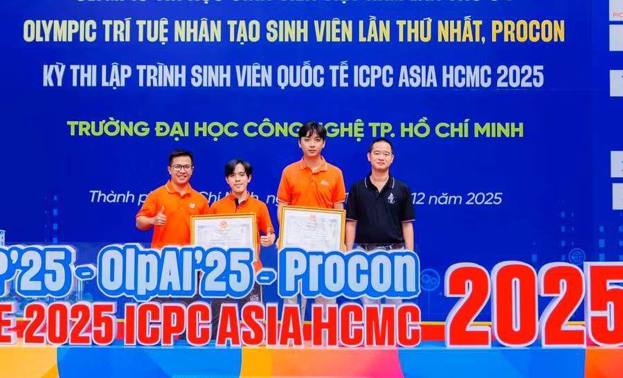 sinh-vien-gia-lai-chinh-phuc-ky-thi-tri-tue-nhan-tao-lan-thu-nhat-6366.jpg