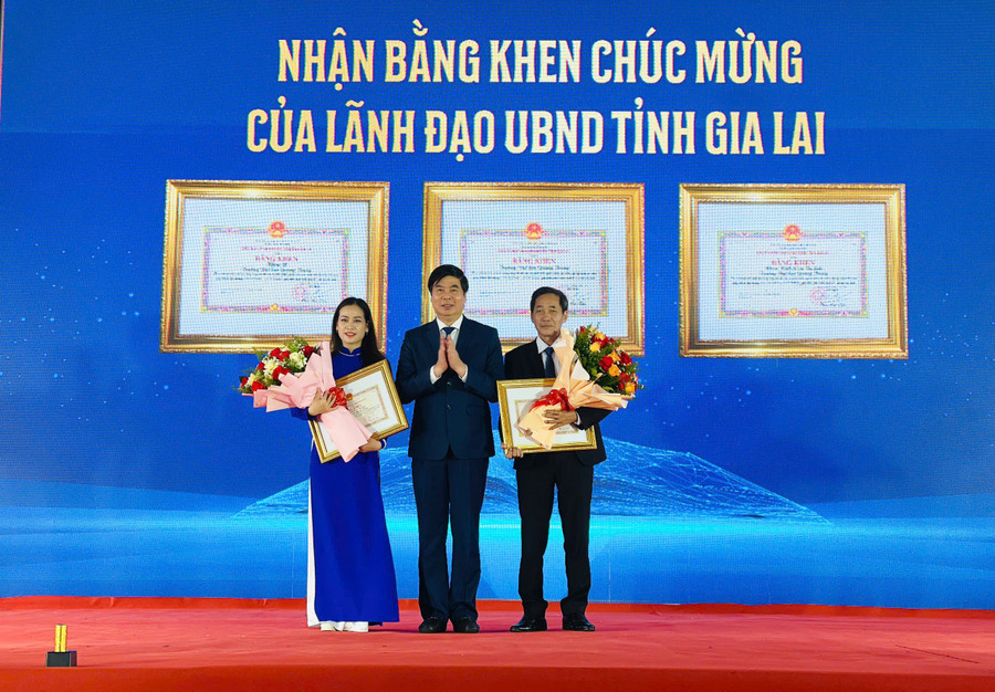 truong-dai-hoc-quang-trung-ky-niem-20-nam-thanh-lap.jpg