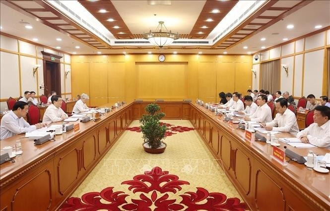 The working session between the Politburo and the Standing Board of the Party Committee of Dien Bien province on August 25, 2025. Photo: VNA dien-bien.jpg