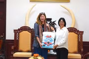 Vice Chairwoman of the Provincial People's Committee Nguyễn Thị Thanh Lịch receives UNICEF Representative in Vietnam on courtesy visit