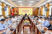 Chairman of the Provincial People's Committee Pham Anh Tuan works to "remove obstacles" for businesses