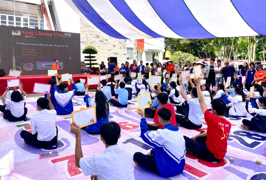 A vibrant atmosphere during the “Golden Bell Challenge” competition. Photo: Lam Nguyen 89185cbc2986a4d8fd97.jpg