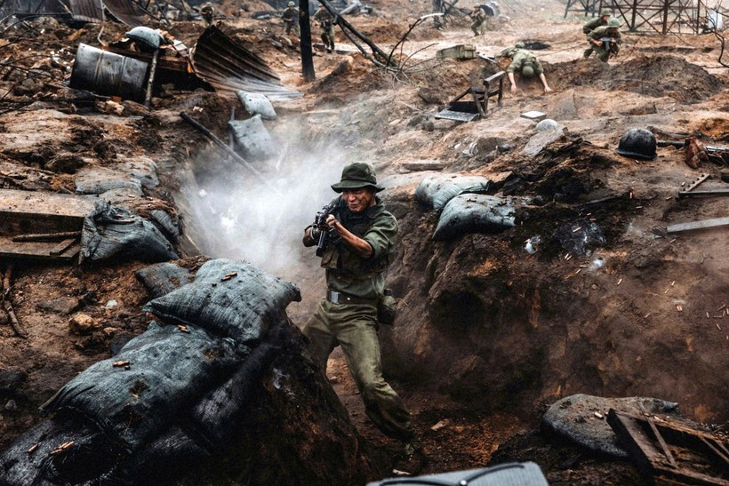 A scene from the film "Mưa đỏ". Photo: Galaxy Studio image-29.jpg