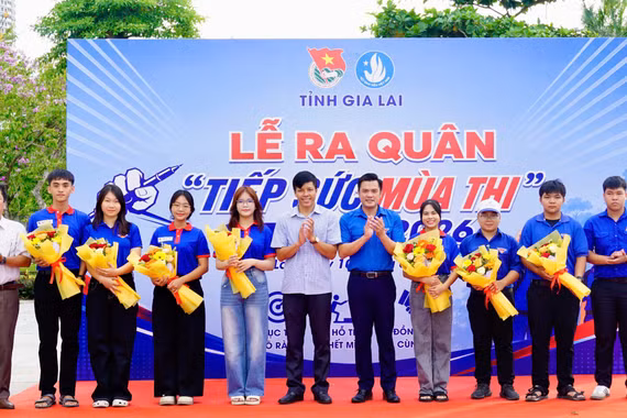 Gia Lai Youth Ready to Support Students in Overcoming Exam Challenges