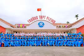 Pleiku High School: Half a Century of "Sowing Knowledge, Reaping the Future"