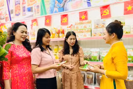 The OCOP product introduction and sales point features more than 300 products from 13 OCOP entities across Gia Lai province.