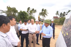 Focus on Accelerating Construction Progress to Expedite Completion of Key Transportation Projects