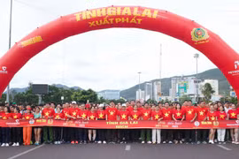 Nearly 9,000 officials, soldiers, and residents of Gia Lai participated in the nationwide walking program "March Forward with Vietnam".