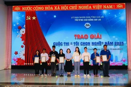 Gia Lai college holds awards ceremony for 2025 “I choose my profession” contest
