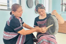 The story of an artisan tirelessly preserving H’re cultural heritage