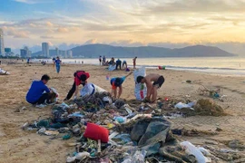 Acts of Kindness Spread Amid Hardship