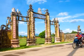 Emperor Thái Đức Nguyễn Nhạc: The Founder of the Tây Sơn Dynasty