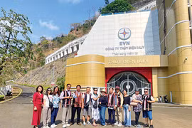 Ia Ly & a Series of Captivating Destinations