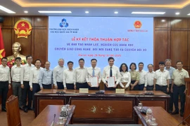 The People's Committee of Gia Lai Province and Ho Chi Minh City University of Technology sign a cooperation agreement.