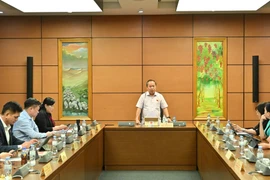 Members of the Gia Lai Provincial National Assembly delegation expressed their support for the policy of having a single, unified set of textbooks nationwide.