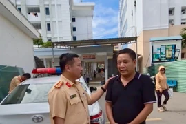 Driver Le Trung Hoa recounts how the Traffic Police Task Force assisted in transporting a patient for emergency care in a timely manner.