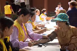 Over 500 disadvantaged residents in Cat Tien commune receive free medical care