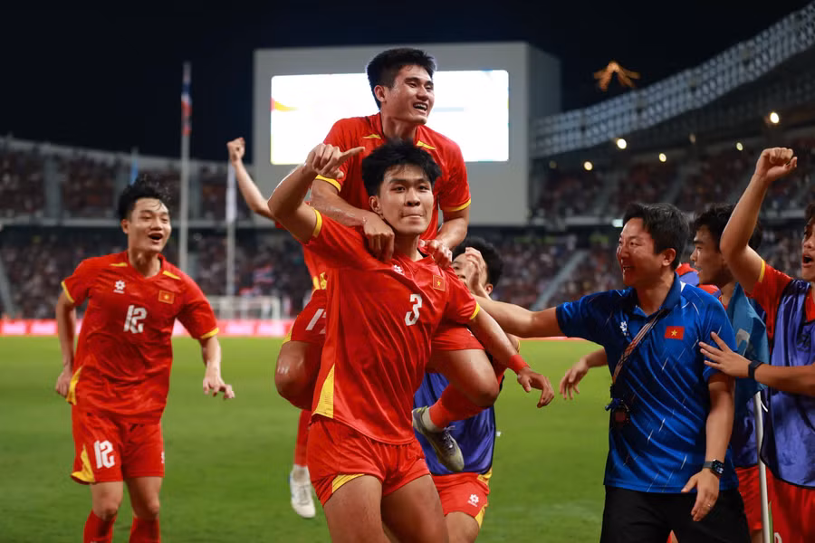 u22-viet-nam-choi-bung-no-trong-hiep-2-anh-duc-dong.jpg