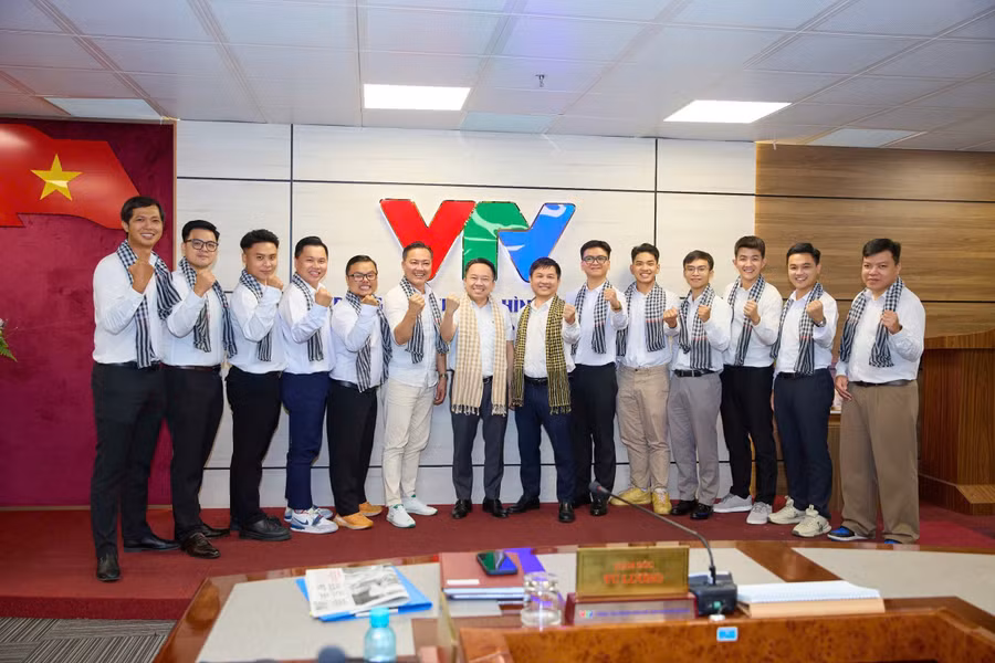 to-minh-thu-3-tu-phai-qua-gop-mat-trong-doi-hinh-12-blv-giong-nam-bo-o-world-cup-2026-lan-nay-anh-nvcc.jpg