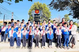 Admitting New Youth Union and Team Members at "Red Addresses": Fostering Patriotism and the Spirit of Dedication