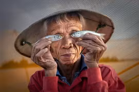 "Fisheye" Photo Wins Top Prize at International Photography Competition