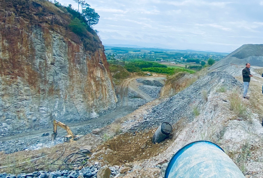 gia-lai-no-luc-de-dam-bao-nguon-vat-lieu-xay-dung-phuc-vu-cac-du-an-lon-tren-dia-ban-tinh-anh-ha-duy-9057.jpg