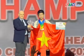 Vũ Hoàng Nam was awarded the Overall Champion title at the International Junior Math Olympiad (IJMO) 2025. Photo: Provided by the Organizing Committee