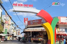 Preparations Completed for the Opening of Cho Nho Night Street