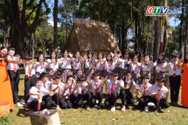 Classrooms without walls: Learning from the names of streets