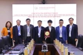 Representatives from Quy Nhon University posed for a commemorative photo with Mr. Terado Hirotsugu, Consul in charge of economic and cultural affairs at the Consulate General of Japan in Da Nang.