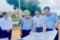 Chairman of the Provincial People's Committee Pham Anh Tuan inspects and directs efforts to resolve difficulties in four western communes of Gia Lai