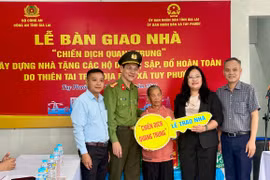 Tuy Phuoc Commune Hands Over First House in "Quang Trung Campaign"
