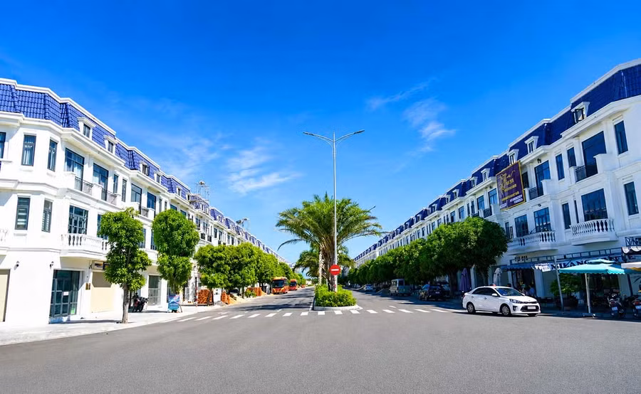 New urban projects are driving growth in Bình Định Ward. Photo: N.Hân