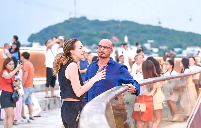 Vietnam will welcome its 20 millionth international tourist of the year for the first time in Phu Quoc. PHOTO: TRUNG HIẾU