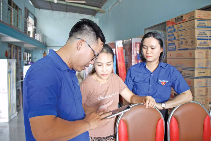 Community digital technology teams play a key role in promoting digital transformation at the local level.