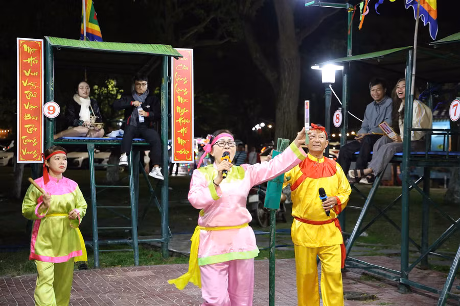 gia-dinh-bai-choi-4.jpg