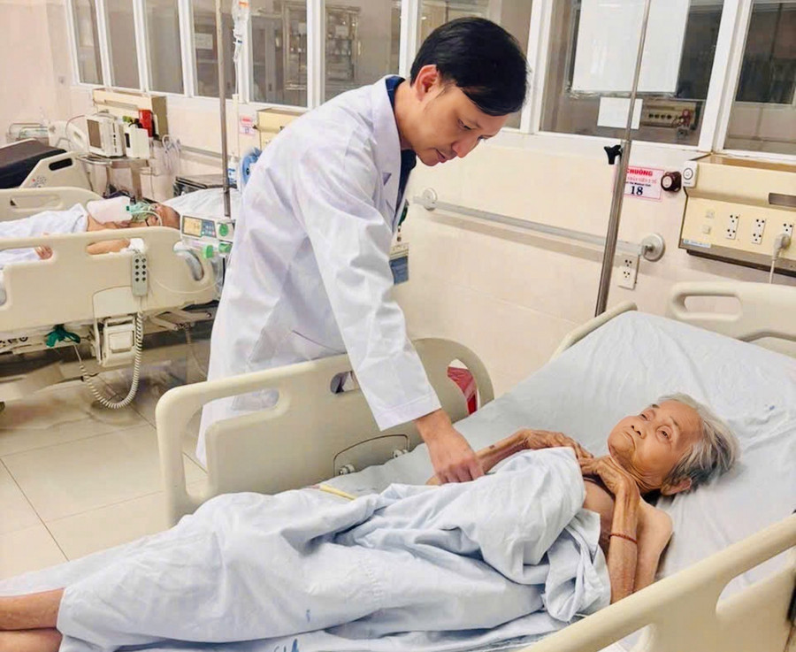 The patient’s health is gradually improving. Photo: Provided by the family img-8545.jpg
