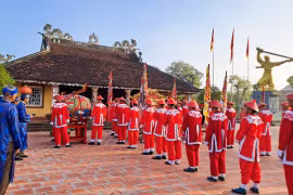 Royal decree procession marks Quý Xuân offering ceremony at An Khê ancestral temple
