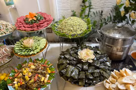 Vegetarian buffet honors teachers ahead of Vietnamese Teachers’ Day