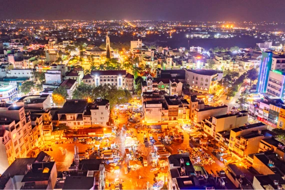 Developing the Nighttime Economy in the Western Urban Center: Opening a New Growth Corridor