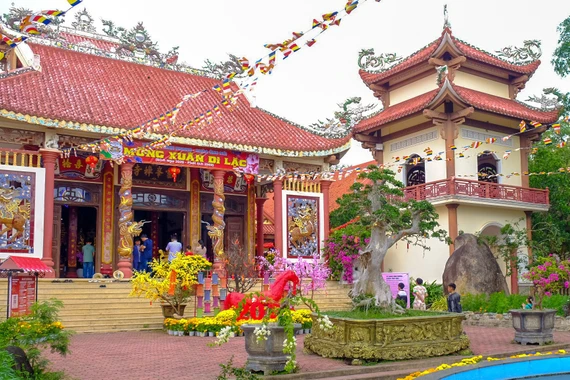 Exploring the Festival Season of the First and Second Lunar Months